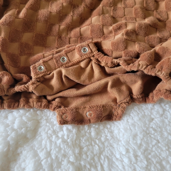 Rylee + Cru Checkered Brown Baby Bube Romper Sweatshirt - Picture 3 of 4